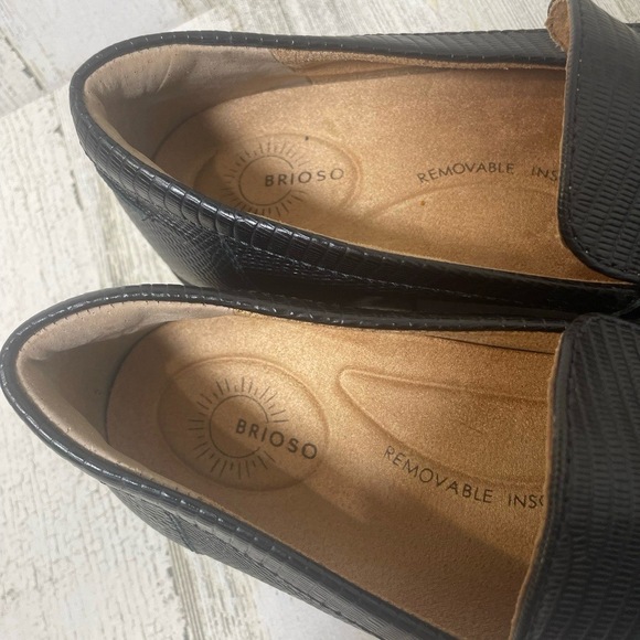 Brioso Frisco Lizard Embossed Leather Loafers Black size 8 Comfort Studded - Picture 2 of 7